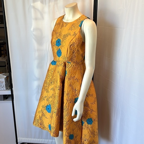 Chic Wish Brocade high/low Party Dress - Picture 4 of 6